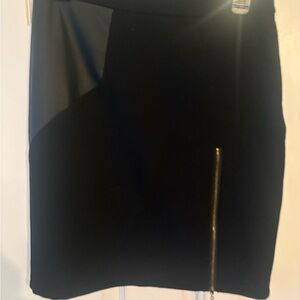 European Culture Black Pencil Skirt with Gold Zip Accent